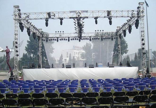 strong and sturdy line array speaker mini truss lighting